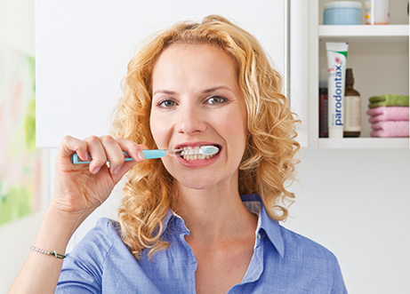 SLS-freie Zahnpasta verwenden